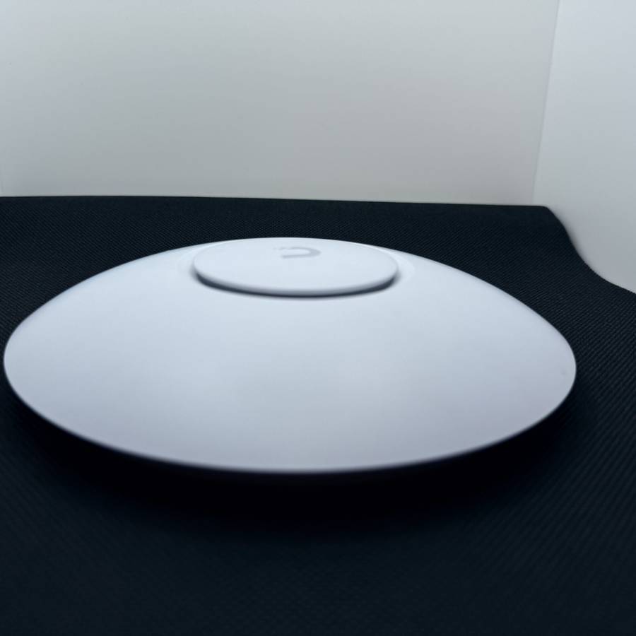 Ubiquiti Networks U6 + 4 Spatial Streams Wifi 6 Acess Point White  (Grade B)