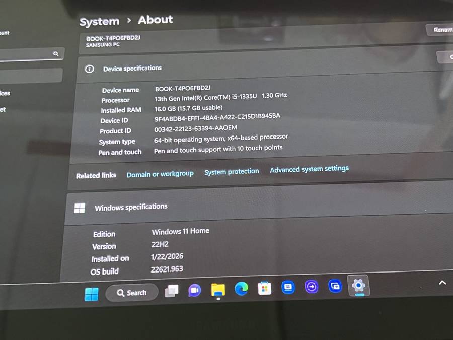 Samsung Galaxy Book 3 13th Gen Core i5 1.30GHz 16GB RAM 512GB SSD Silver (Condition: Good)