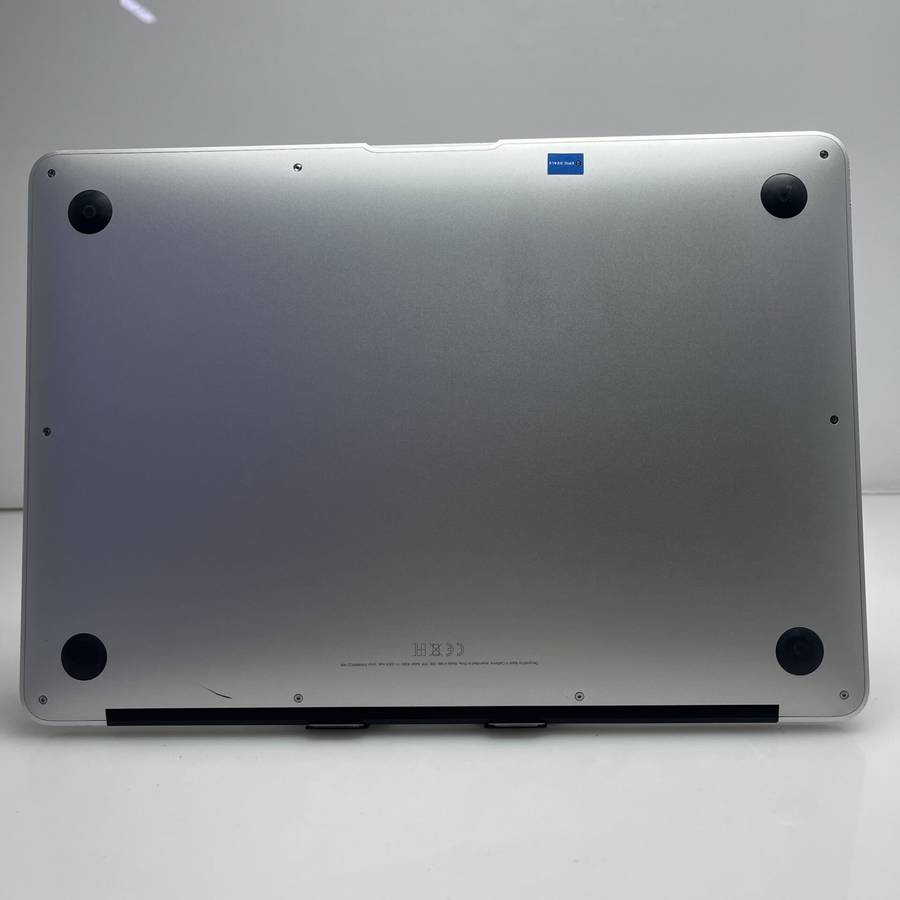 Apple MacBook Air 13-Inch "Core i5" 1,6GHz (2017) 8GB RAM 128GB SSD Silver (Condition: Good)
