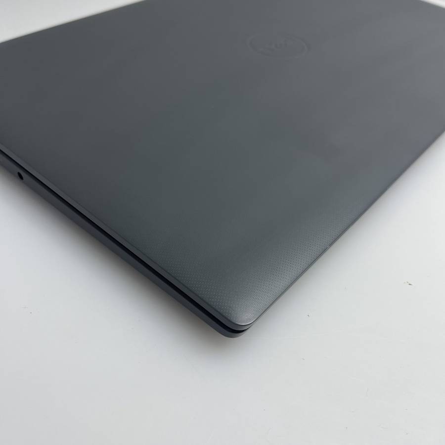 Dell Latitude 3540 13th Gen "Intel Core i5" 1.30GHz 8GB RAM 256GB SSD Gray (Condition: Excellent)