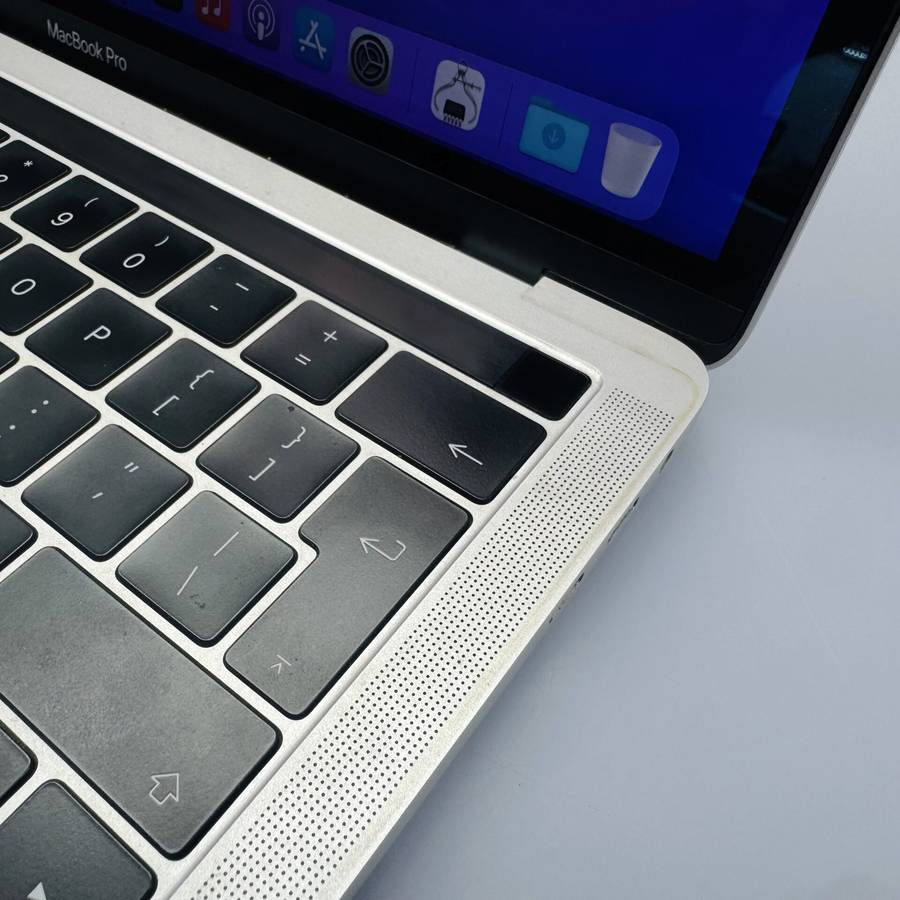Apple MacBook Pro 13-inch "Core i5" (Mid-2017, Touch Bar) 8GB RAM 512GB SSD Silver - TouchBar Not...