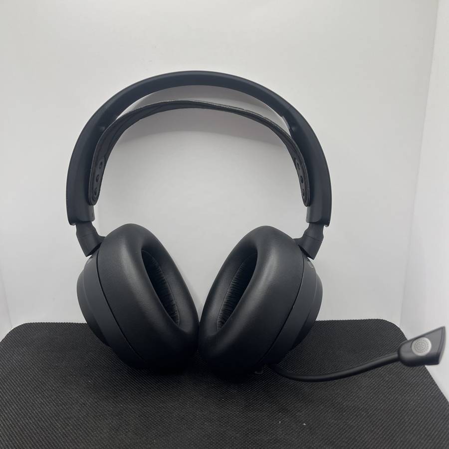 SteelSeries Arctis Nova Pro Wireless Gaming Headset Black (Condition: Pristine)