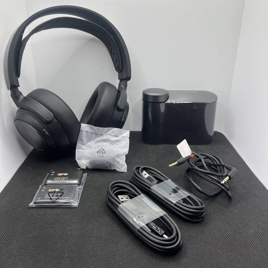 SteelSeries Arctis Nova Pro Wireless Gaming Headset Black (Condition: Pristine)