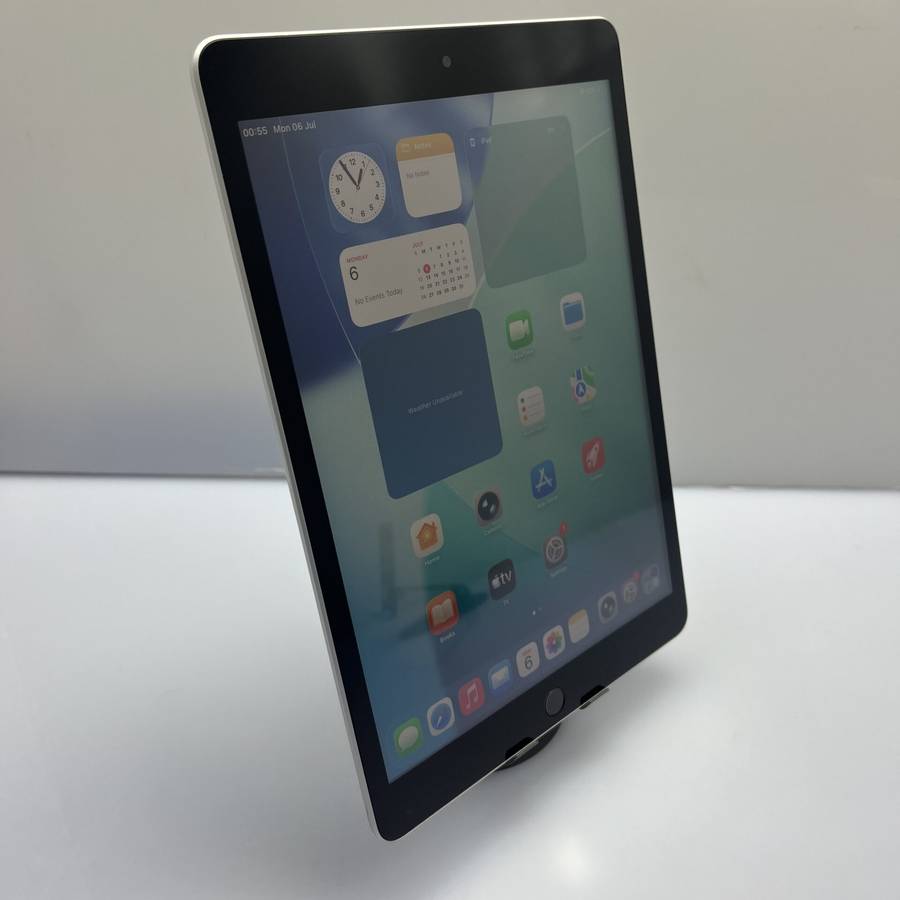Apple iPad 10.2" 9th Gen 64GB (Wifi Only) Silver (Condition: Good)
