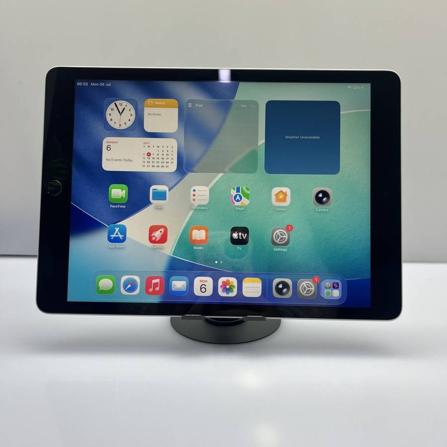 Apple iPad 10.2" 9th Gen 64GB (Wifi Only) Silver (Condition: Good)