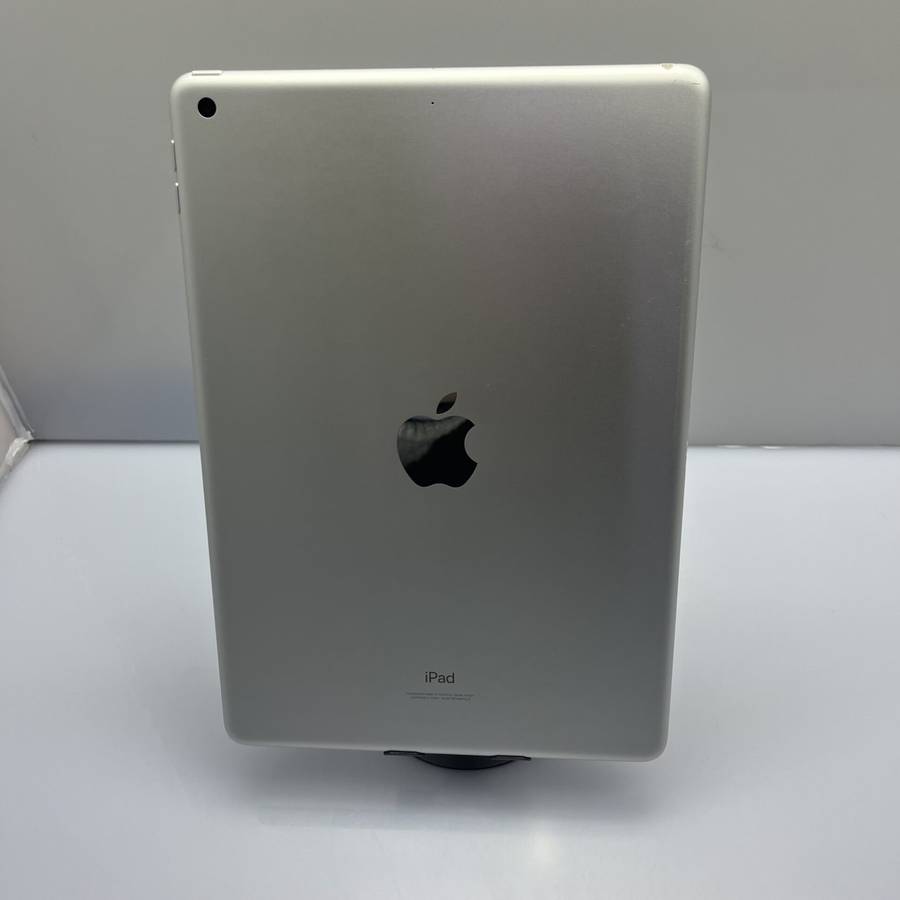 Apple iPad 10.2" 9th Gen 64GB (Wifi Only) Silver (Condition: Good)