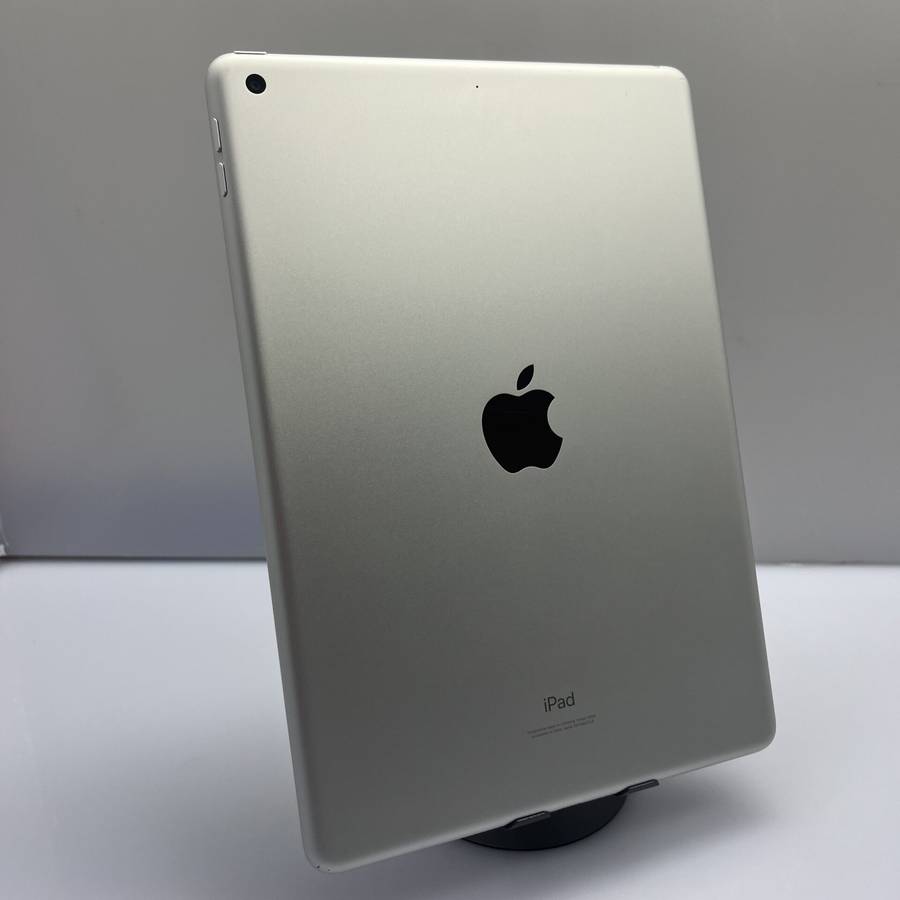 Apple iPad 10.2" 9th Gen 64GB (Wifi Only) Silver (Condition: Good)