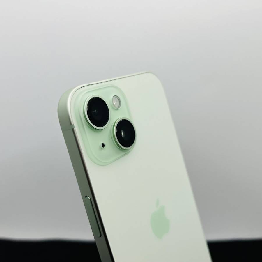 Apple iPhone 15 128GB Green (Condition: Good)