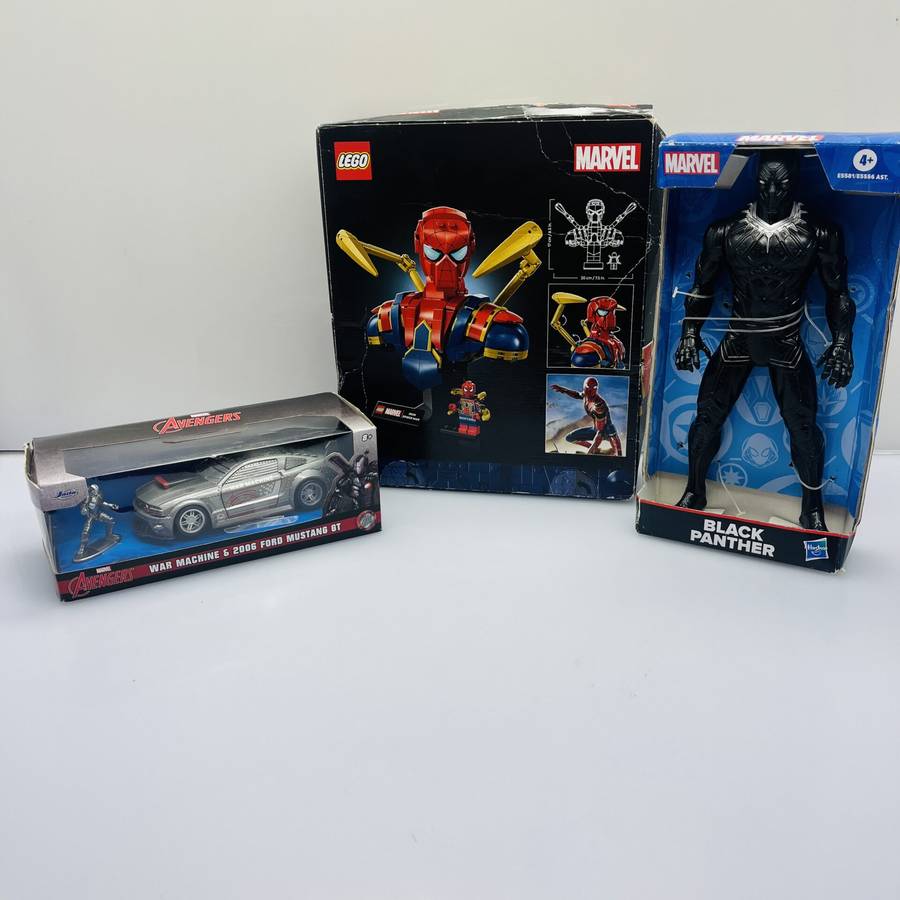 COMBO DEAL: LEGO® Marvel Iron Spider-Man Bust + Jada Marvel Avengers War Machine and 2006 Ford M...