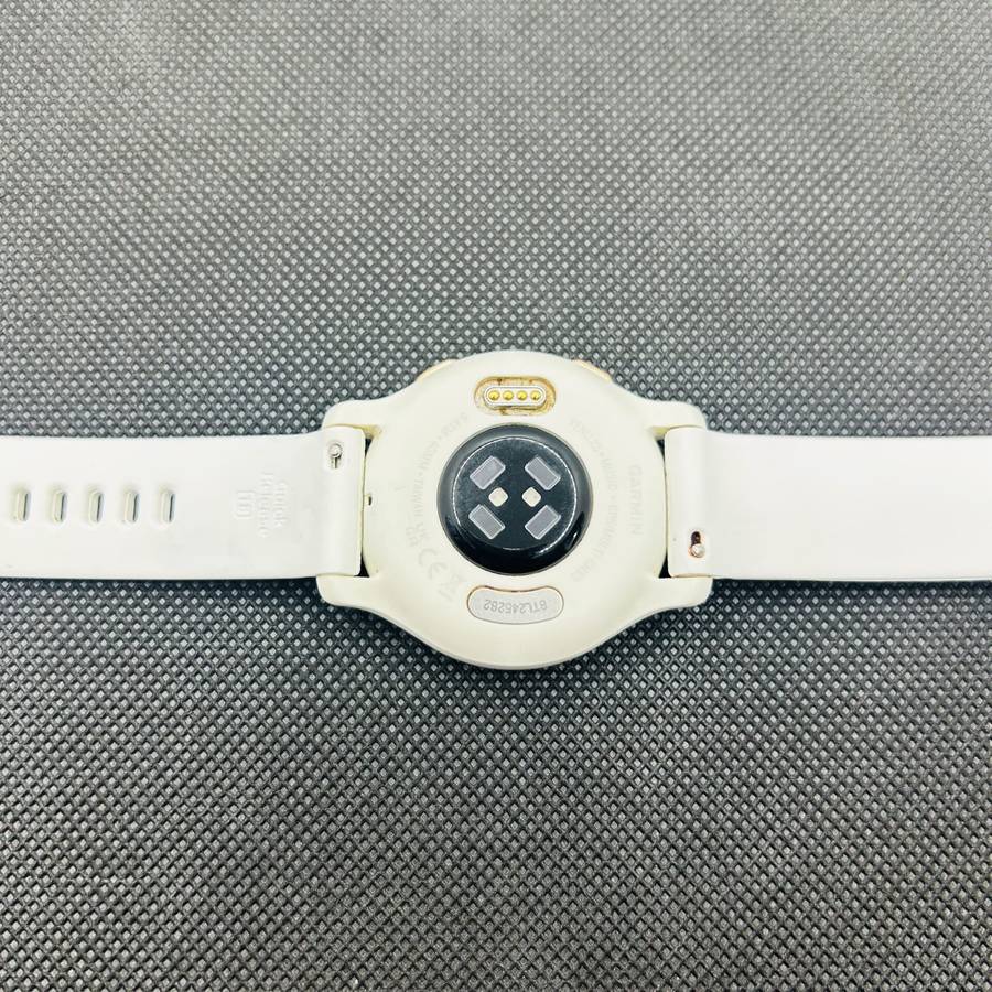 Garmin Venu 2S Gold (Condition: Good)