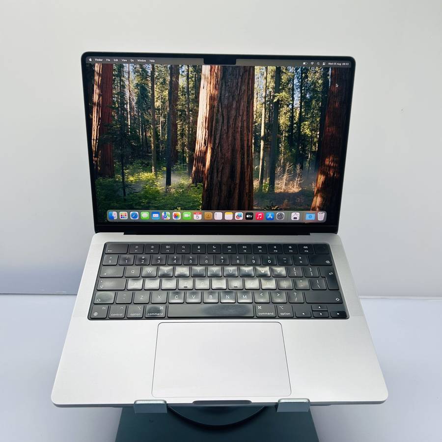 Apple MacBook Pro 14-inch "M3" 8 CPU/10 GPU (2023) 8GB RAM 512GB SSD Space Gray (Condition: Good)
