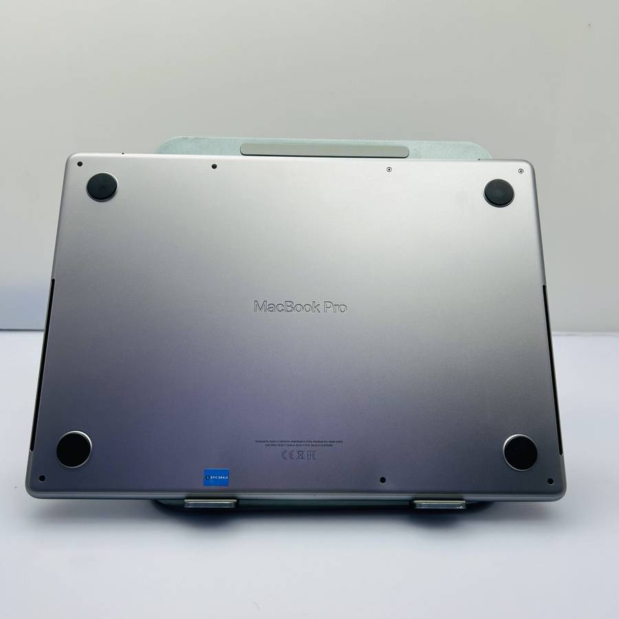 Apple MacBook Pro 14-inch "M3" 8 CPU/10 GPU (2023) 8GB RAM 512GB SSD Space Gray (Condition: Good)