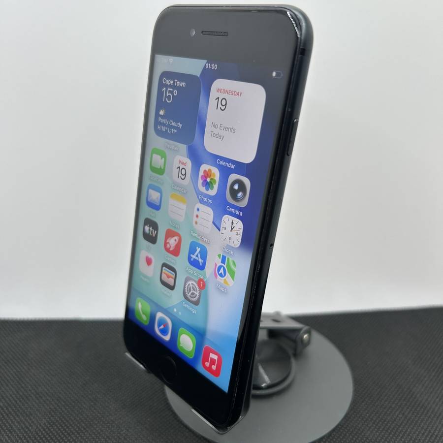 Apple iPhone SE (2020) 64GB Black (Condition: Good)