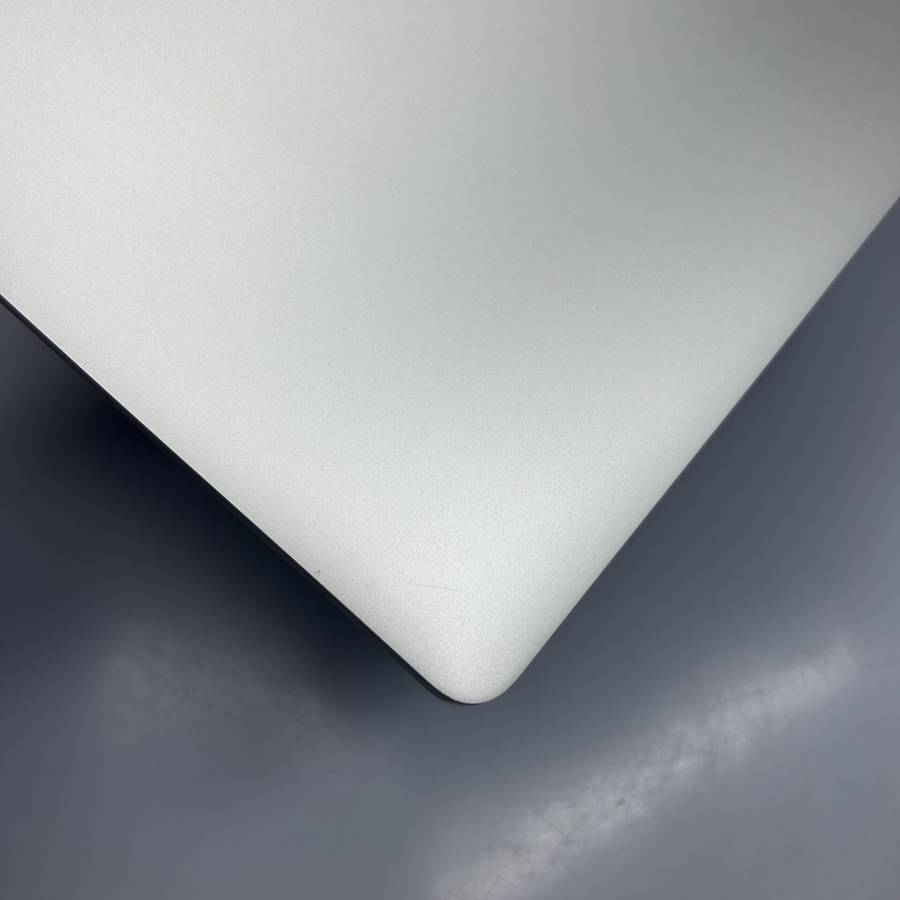 Apple MacBook Pro 16-inch "Core i9" (Touchbar/2019) 2.3GHz 16GB RAM 1TB SSD Silver (Condition: Good)