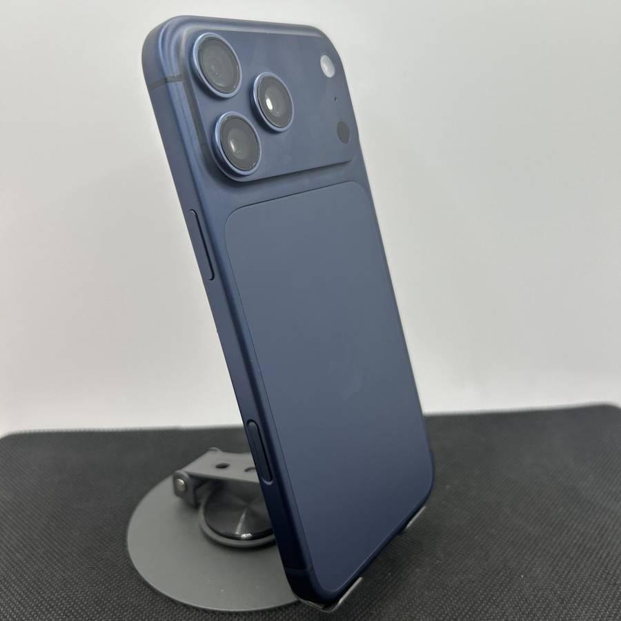Apple iPhone 17 Pro Max 256GB Deep Blue (Condition: Good)