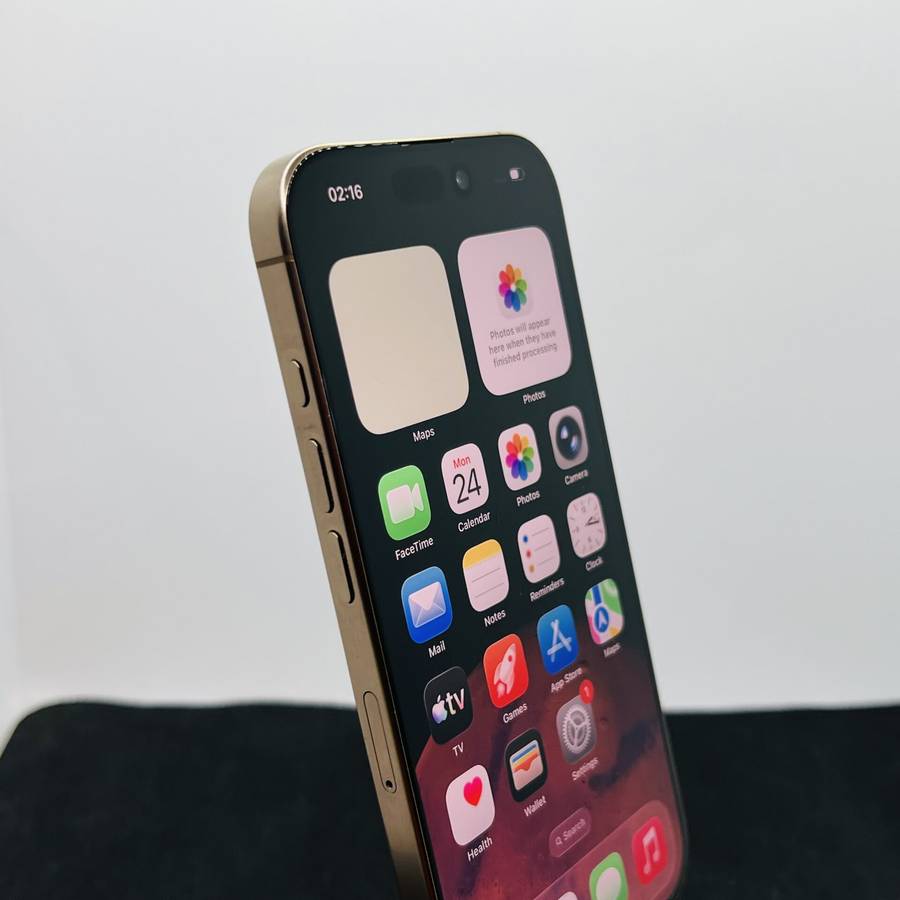 Apple iPhone 16 Pro 256GB Desert Titanium (Condition: Good)