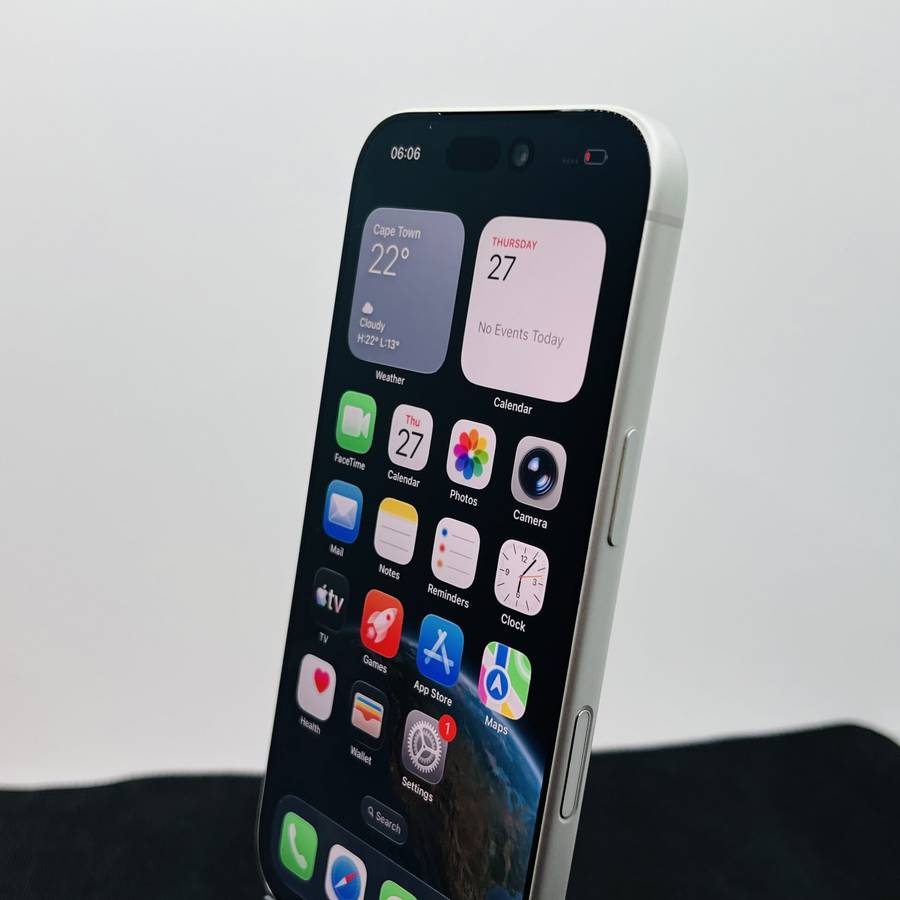 Apple iPhone 17 Pro 256GB Silver (Condition: Excellent)