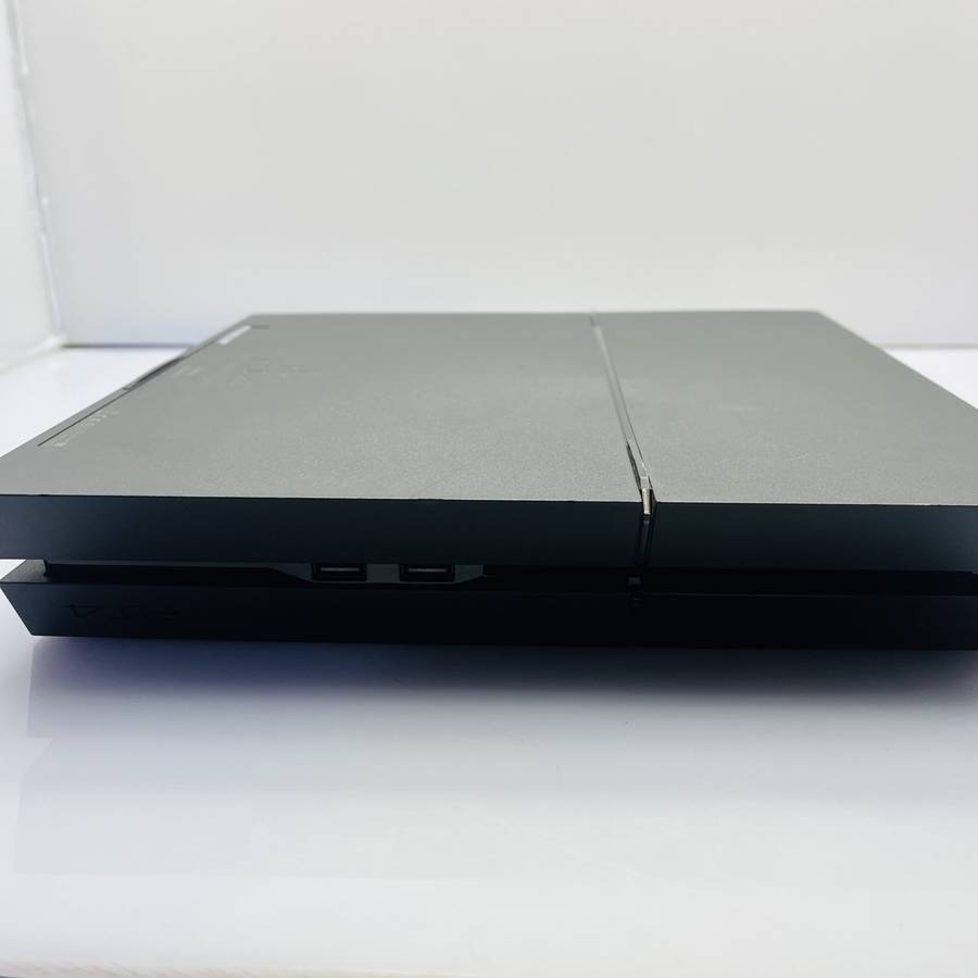 Sony PlayStation 4 500GB Black + 2 Games + Accessories (Condition: Good)