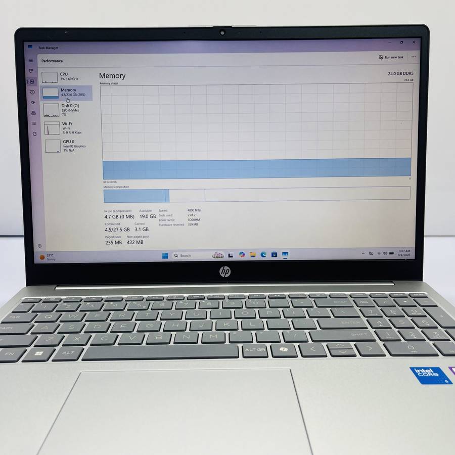 HP 15-fd0148ni "Core 5 120U" 1.40GHz 24GB RAM 512GB SSD Natural Silver (Condition: Good)