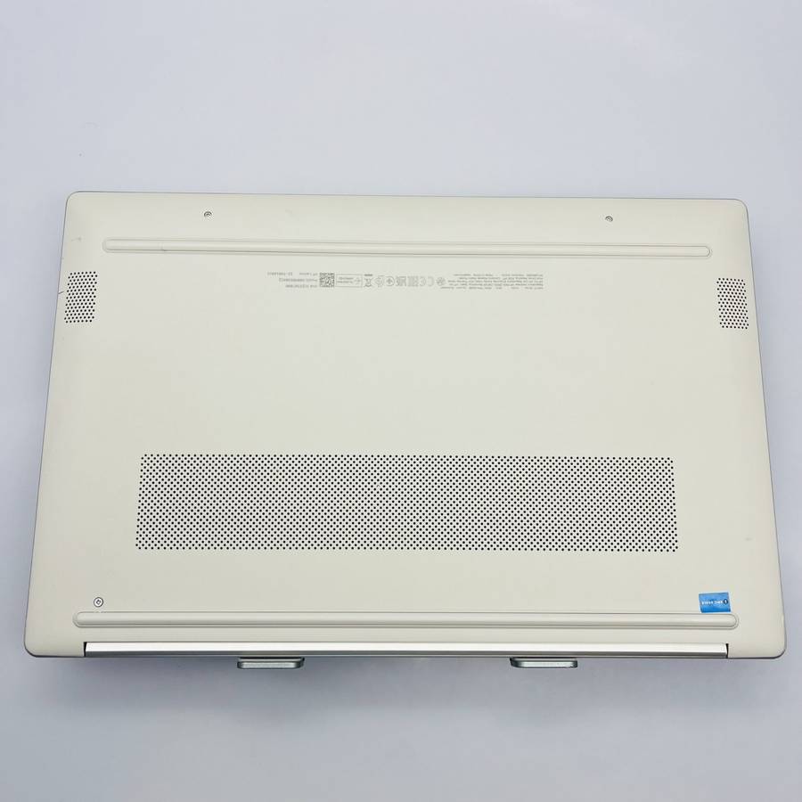 HP 15-fd0148ni "Core 5 120U" 1.40GHz 24GB RAM 512GB SSD Natural Silver (Condition: Good)