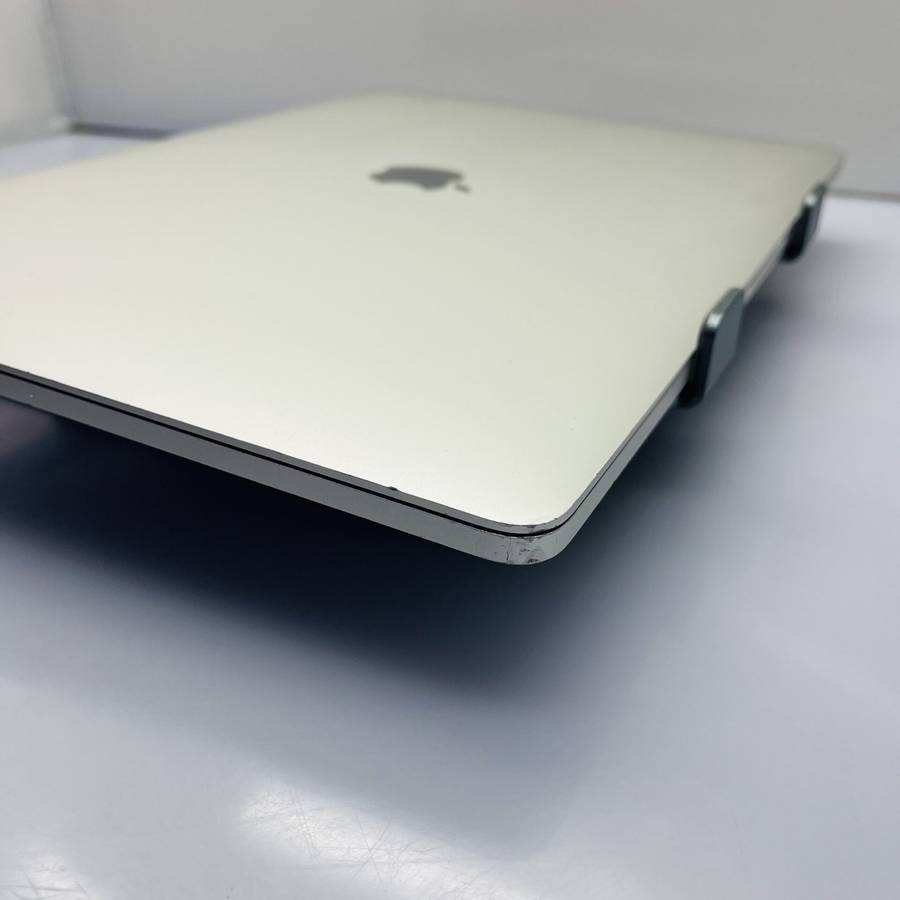Apple MacBook Pro 15-inch "Core i9" 2.6GHz (Touch bar/2018) 16GB RAM 512GB SSD Silver (Condition:...