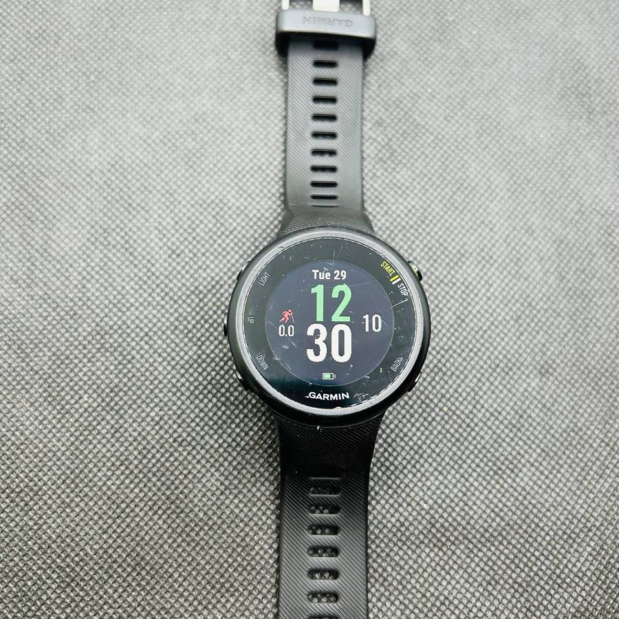 Garmin Forerunner 45 Black - Weak Battery (Condition: Good)