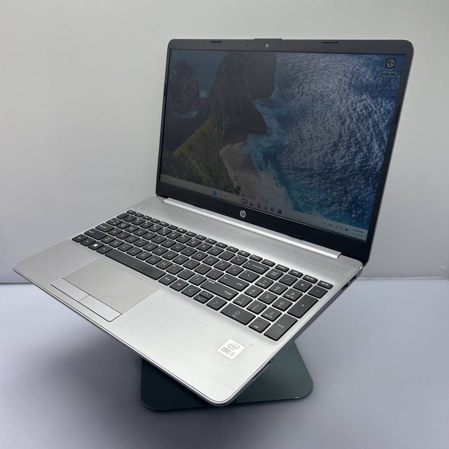 HP 250 G8 10th Gen Core i5 1.19GHz 16GB RAM 512GB SSD Asteroid Silver (Condition: Good)