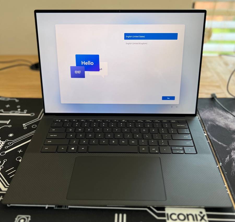 Dell XPS 9500 15.6-inch | 2.5GHz 6-Core i7-10750H | 32GB RAM | 1TB SSD | NVIDIA GeForce GTX 165...