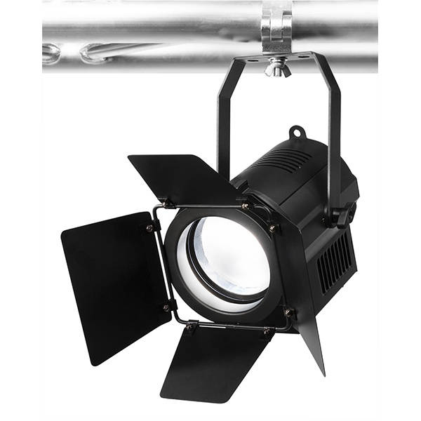 BEAMZPRO BTF440Z LED FRESNEL ZOOM IP20 4x 40W RGBW