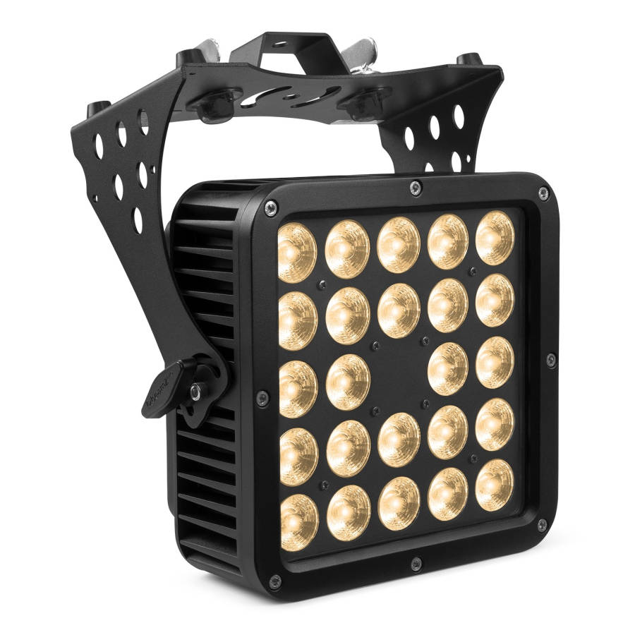 BEAMZPRO STARCOLOR200 LED FLOOD LIGHT IP65 24X 10W RGBW