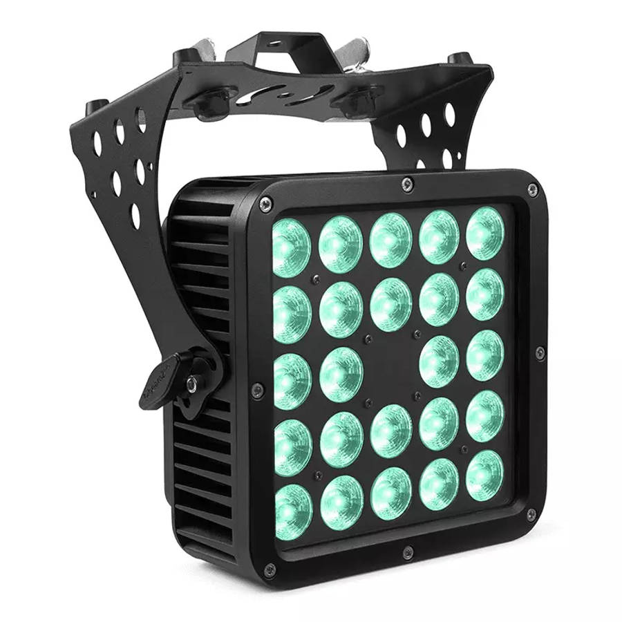 BEAMZPRO STARCOLOR205 LED FLOOD LIGHT IP65 24X 10W RGBA