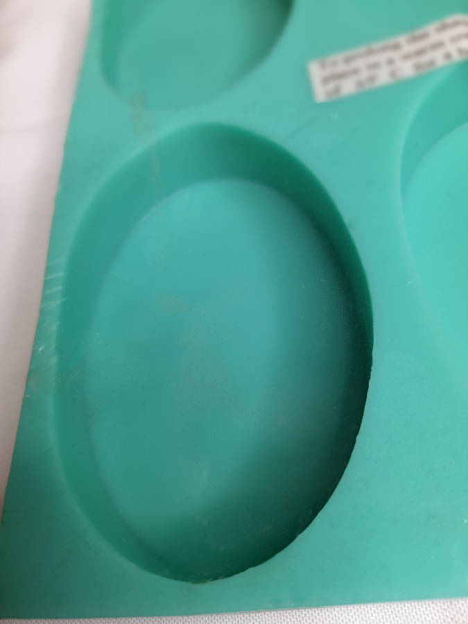 6 Cavity Large Oval Silicone Mould - 90g