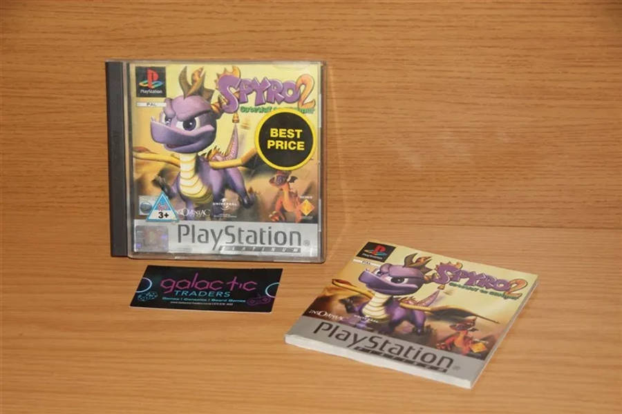 PS1 Spyro the dragon Spyro 2 Gateway to Glimmer, including book