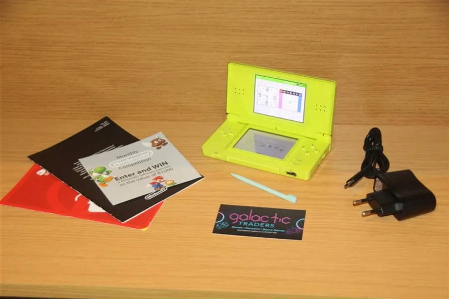 Nintendo DS lite, Lime green limited edition console