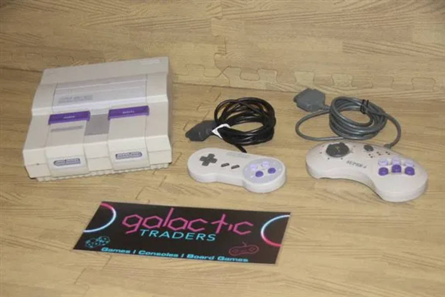 Retro Nintendo Super NES (NTSC) Console Model SNS-001