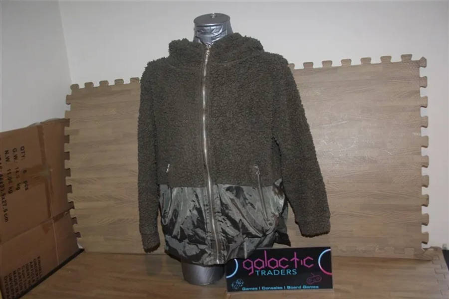 Polyester fluffy brown Hoodie (Small)