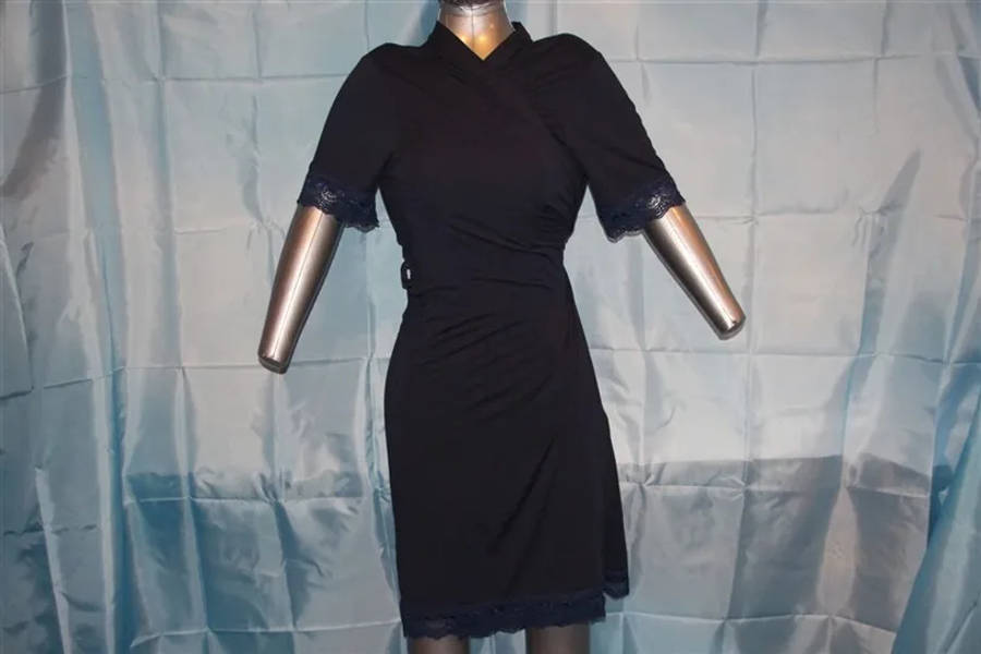 Be Yourself Robe Dress Size Medium (M)