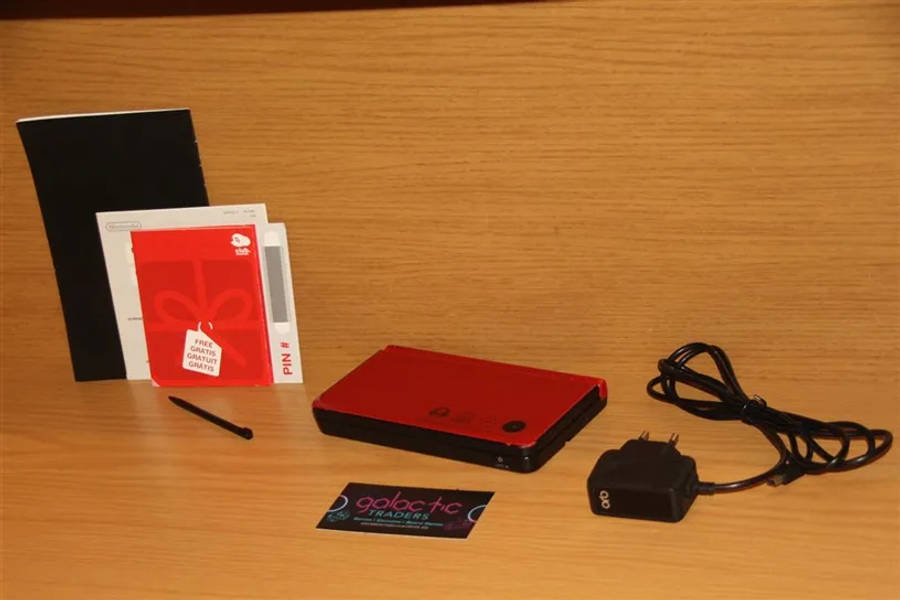 Nintendo DSi XL Console Super Mario Bros 25th Anniversary Edition