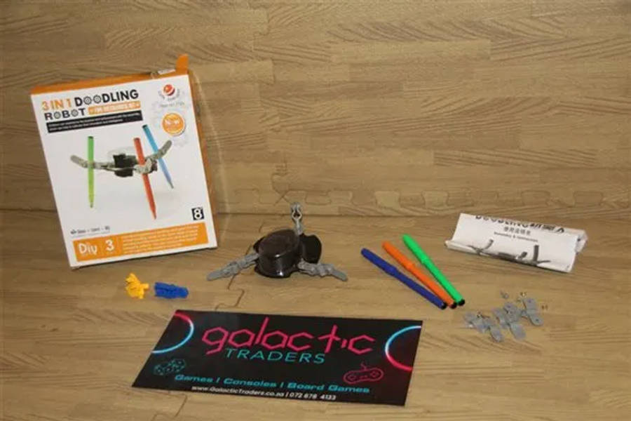 3 In 1 Doodling Robot, missing 1 brush and 5 screws