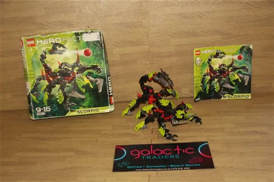 INCOMPLETE LEGO Hero Factory Scorpio (Set 2236)