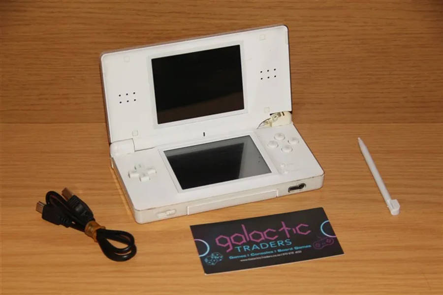 Nintendo DS Lite Console - White