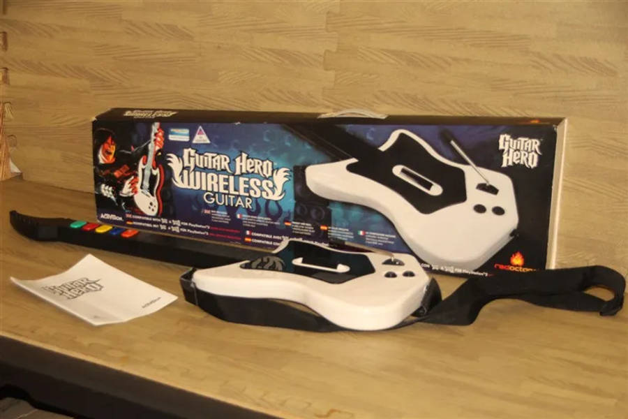 PS2 Guitar Hero Wireless Guitar Controller
