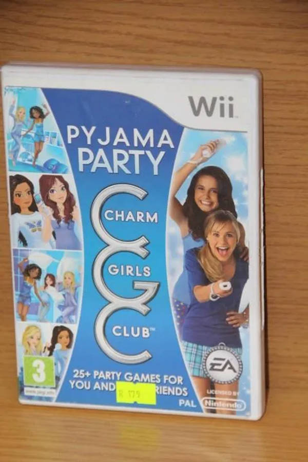 Wii Pyjama Party Charm Girls Club