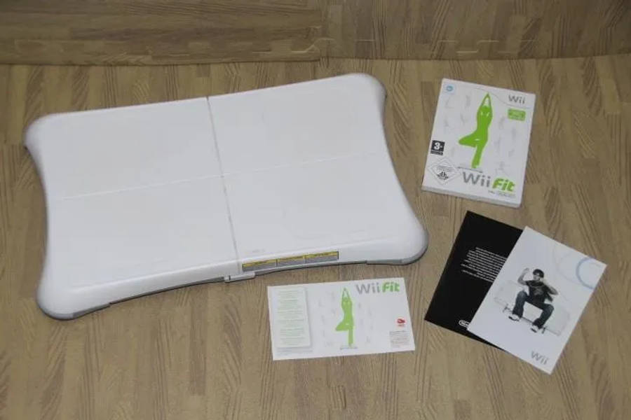 Nintendo Wii balance board with wii fit game