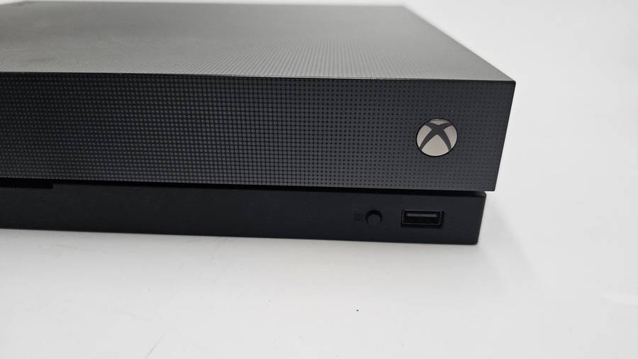 Xbox One X 1TB (Project Scorpio Edition)