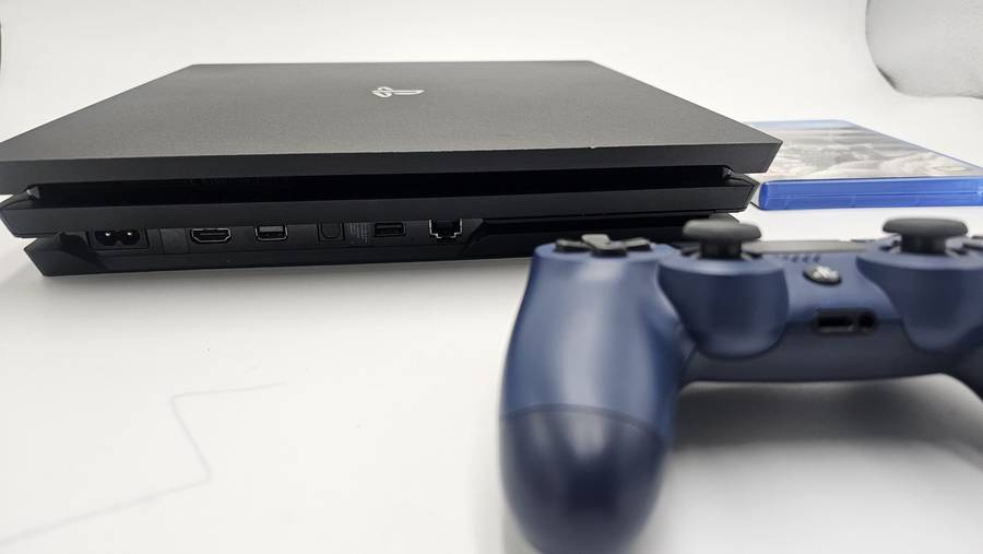 Playstation 4 PRO v2 EDITION 1TB(CUH-7216B)