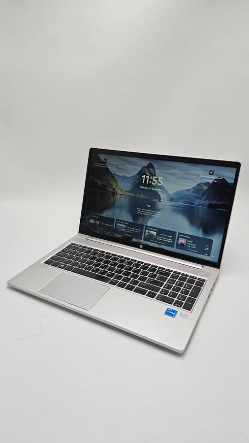 HP PROBOOK 450 G8 INTEL 5- 1135G7 4 CORES WITH INTEL IRIS Xe GRAPHICS