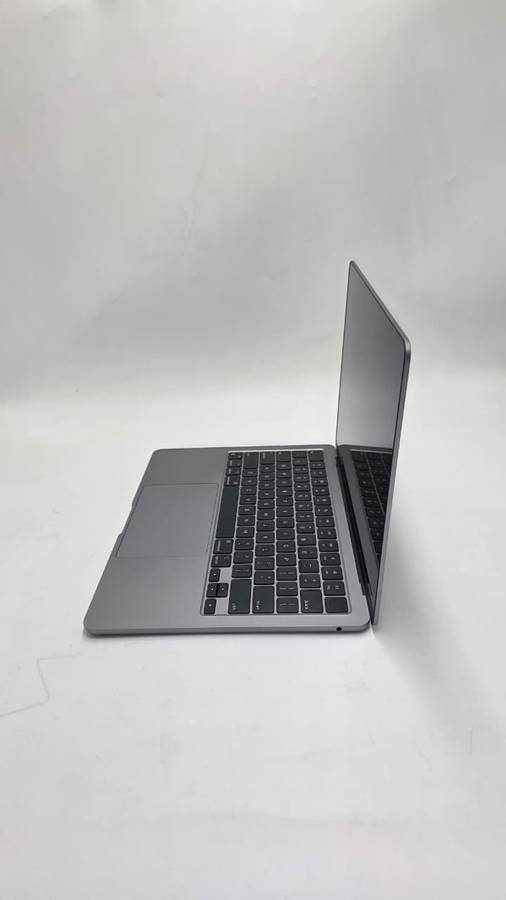 MacBook Air M2  Preloved  Excellent Condition