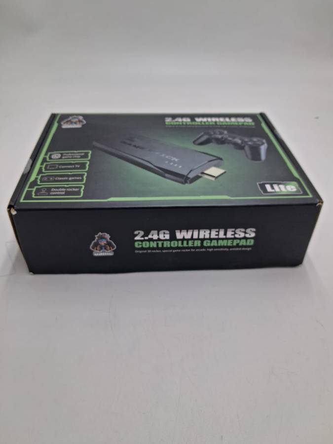  2.4G WIRELESS CONTROLLER GAMEPAD  PLUG & PLAY GAMING! 