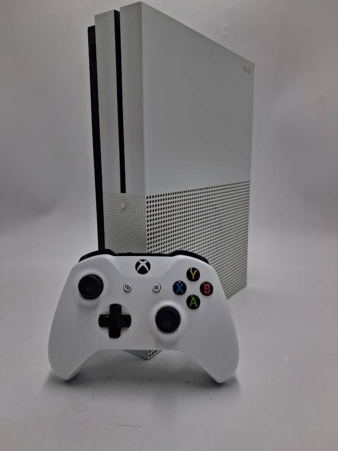  Xbox One S 500GB  Great Condition | Ready to Play 